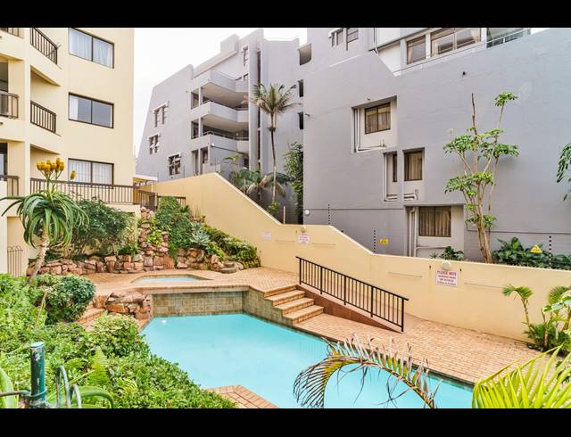 2 BEDROOM APARTMENT FOR SALE IN UMHLANGA CENTRAL